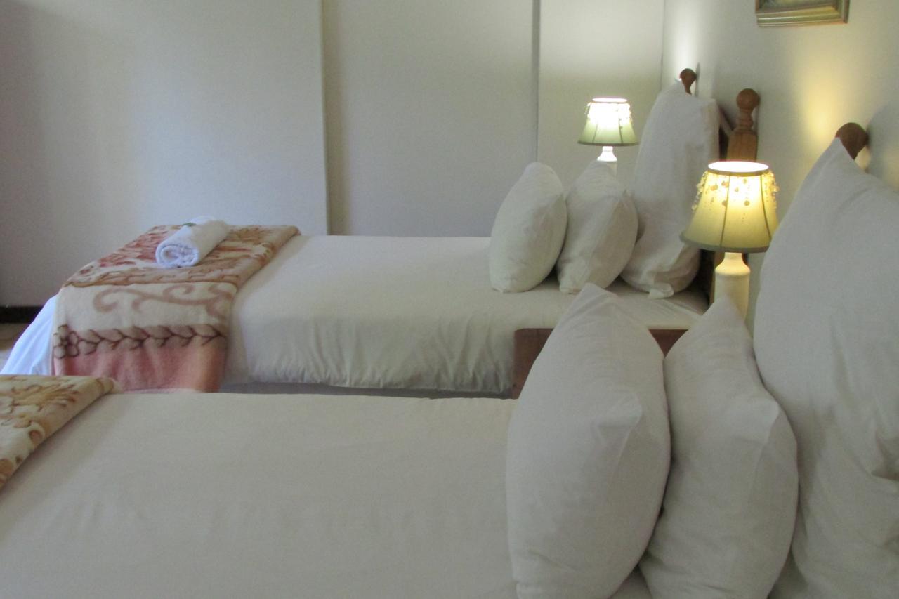 Bancroft B&B Hilton Bagian luar foto
