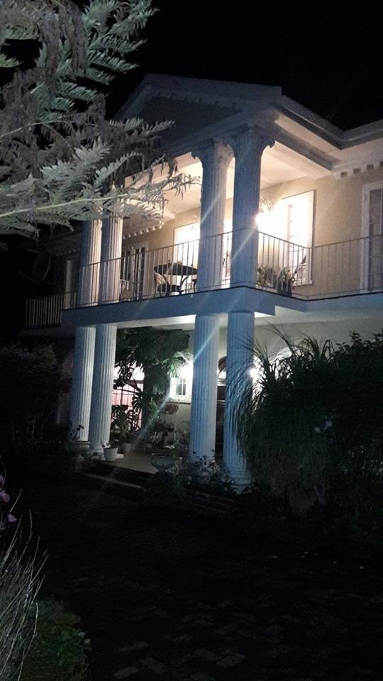 Bancroft B&B Hilton Bagian luar foto
